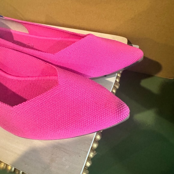 Rothys The Point Ballet Flat Dragon Fruit Pink Size 10 Womens EUC - Picture 4 of 8